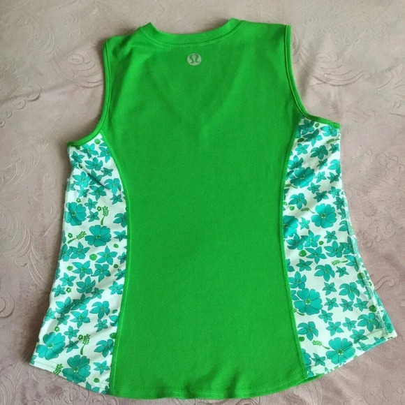 Lululemon Women's Green Floral Yoga Tank Top with Zipper Pockets, Size 10 - Picture 2 of 10